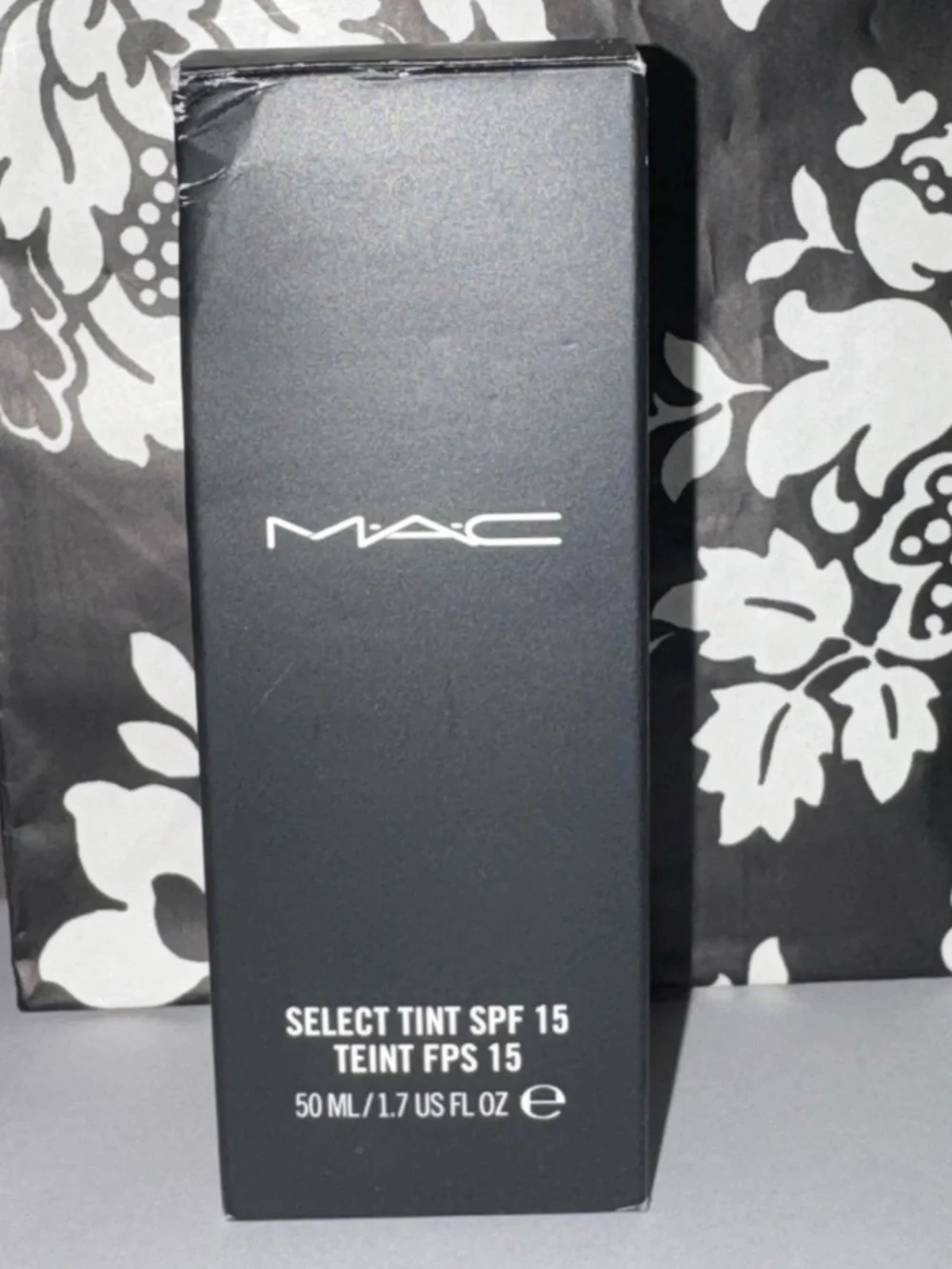 MAC Cosmetics Select Tint NW23